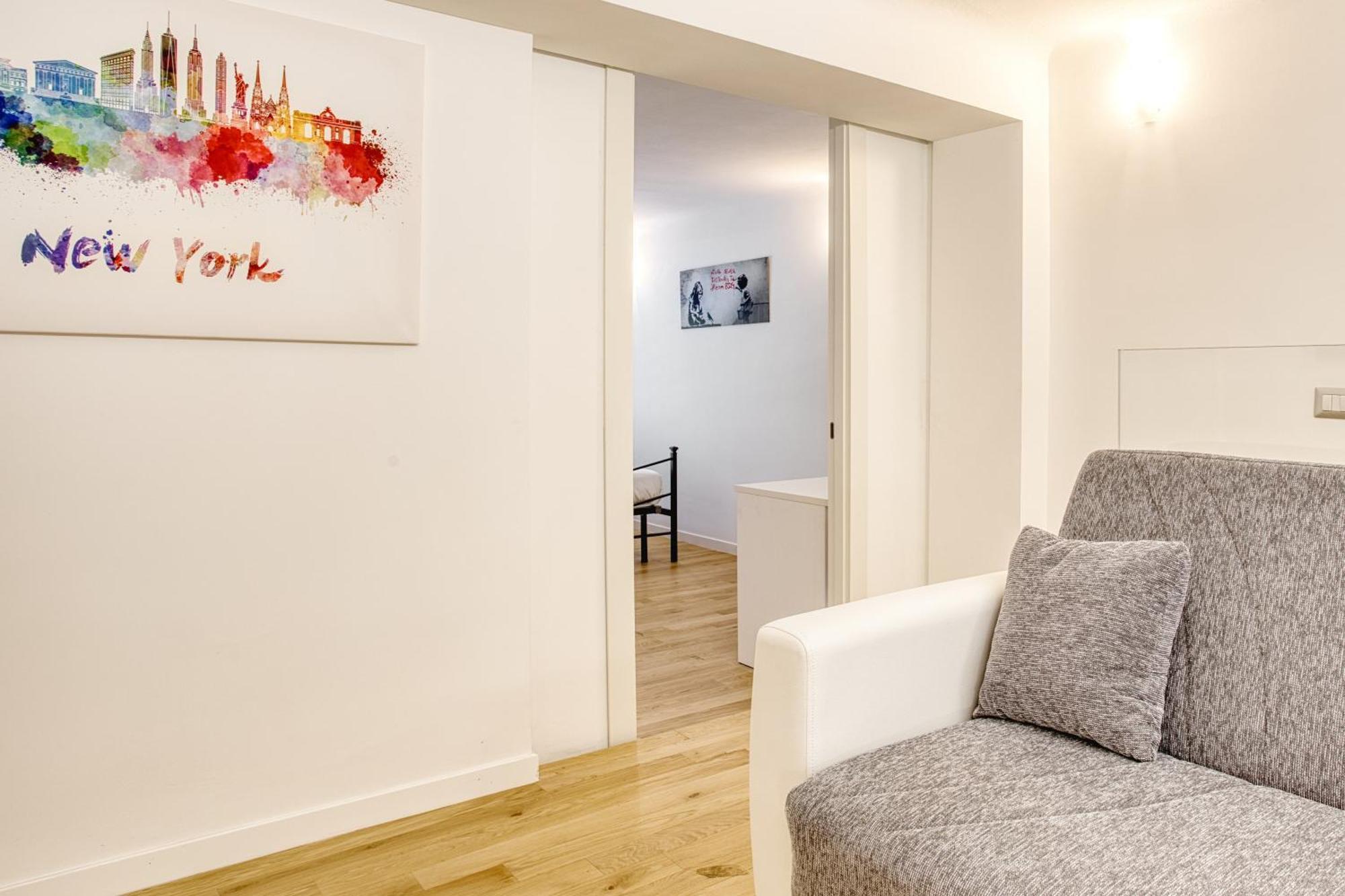 Walk To Navigli - Via Gola - 2 Bedrooms Apt 밀라노 외부 사진