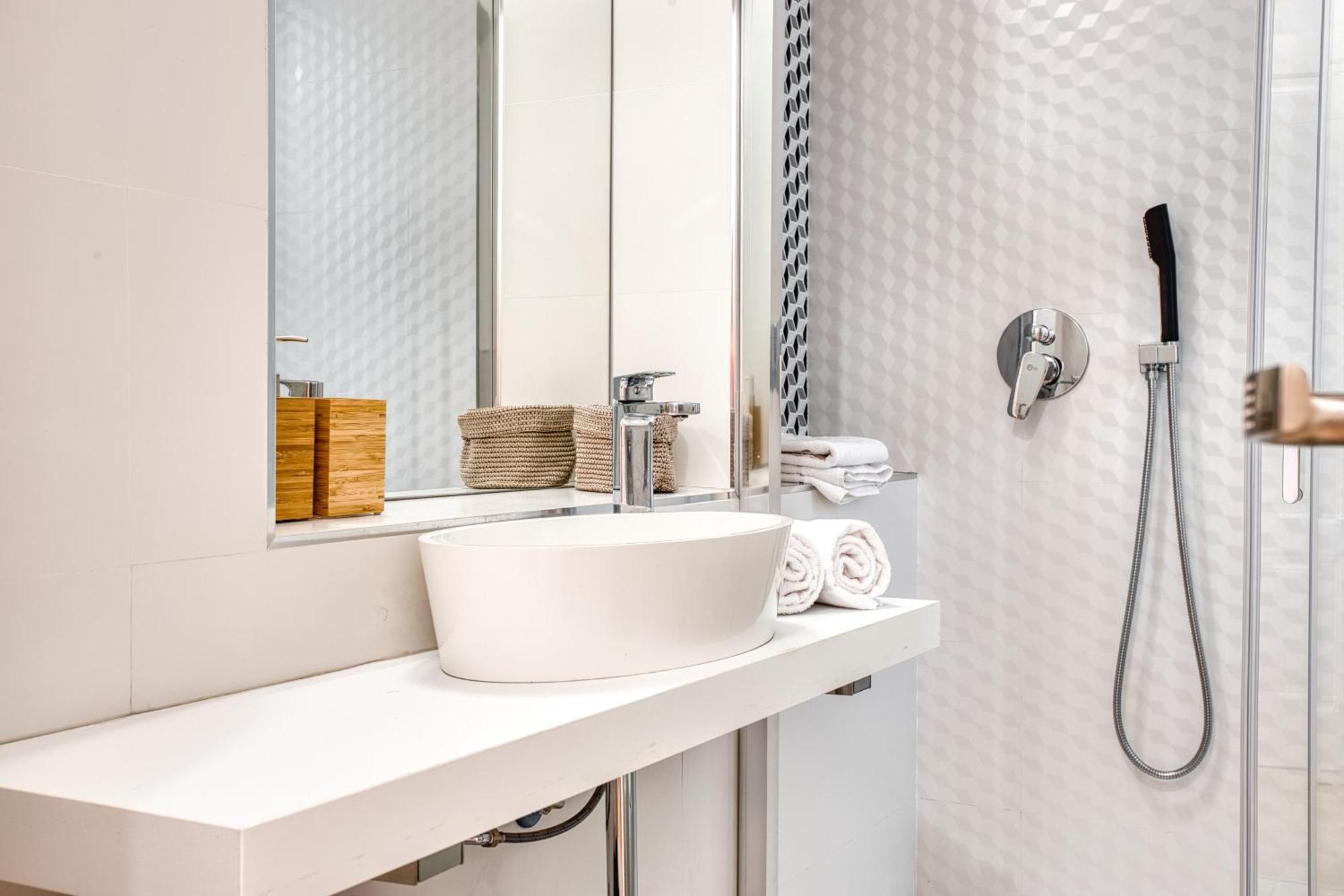Walk To Navigli - Via Gola - 2 Bedrooms Apt 밀라노 외부 사진